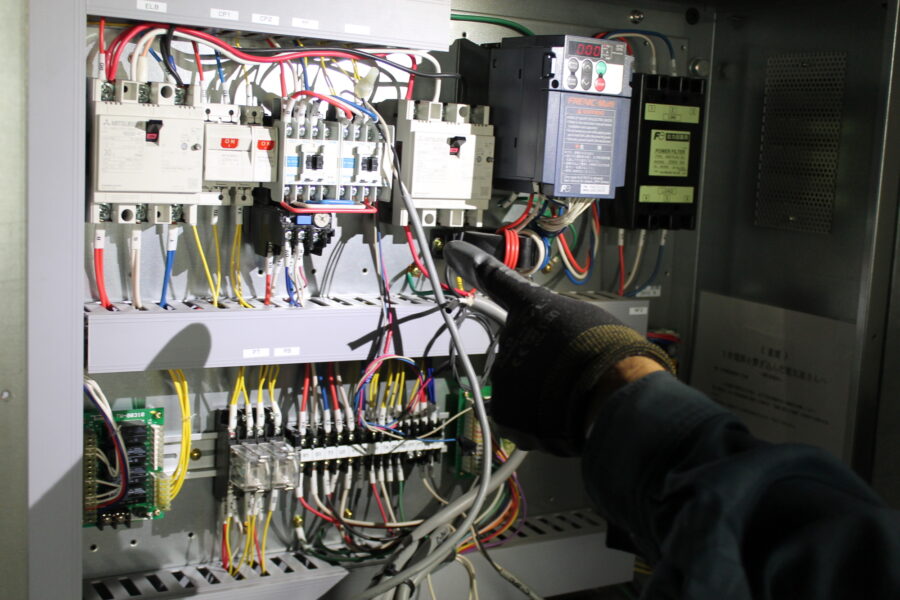 株式会社角谷工業